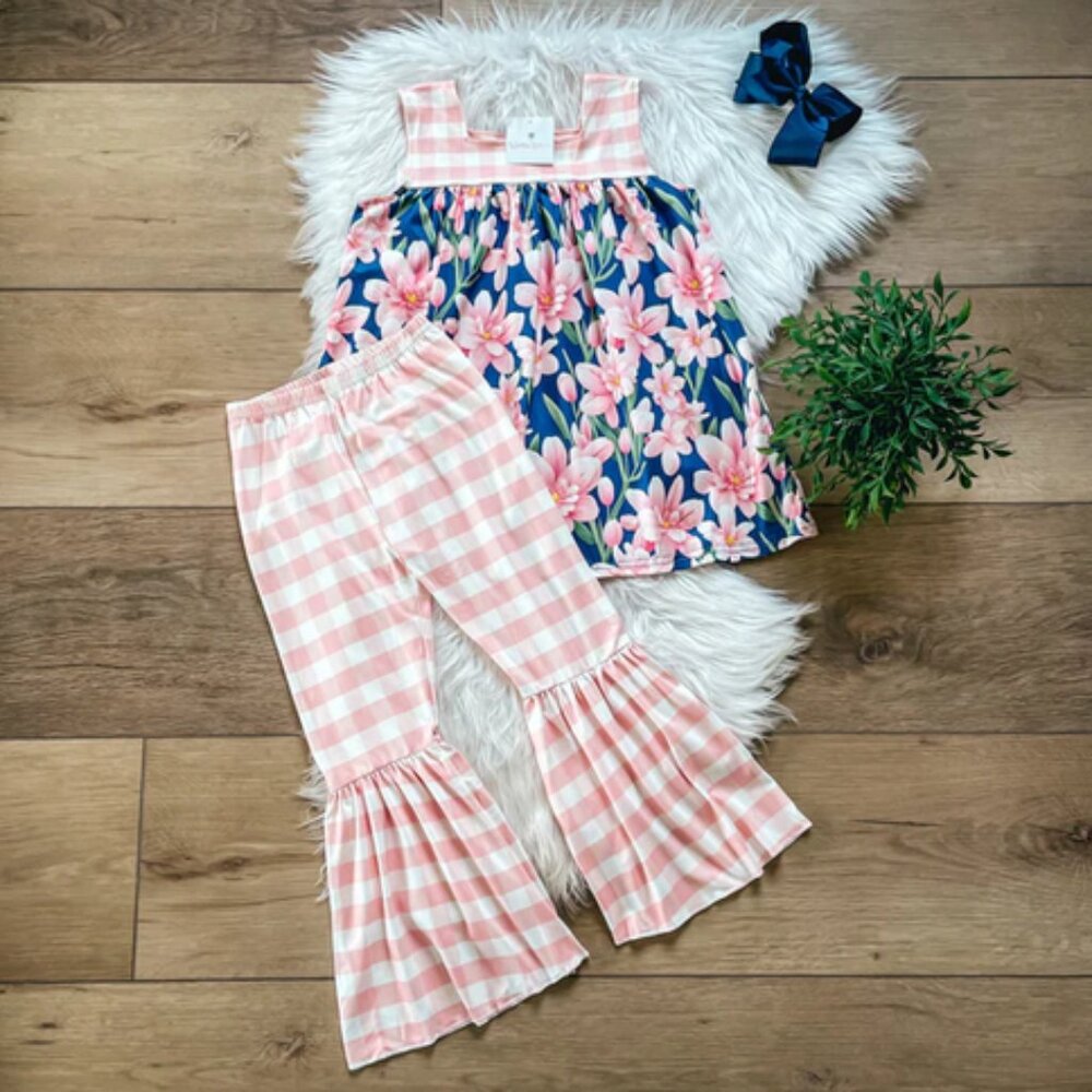 NWT Blooming Blossoms pant set by Wellie Kate